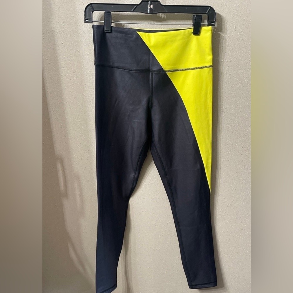 Zyia Light N Tight Leggings